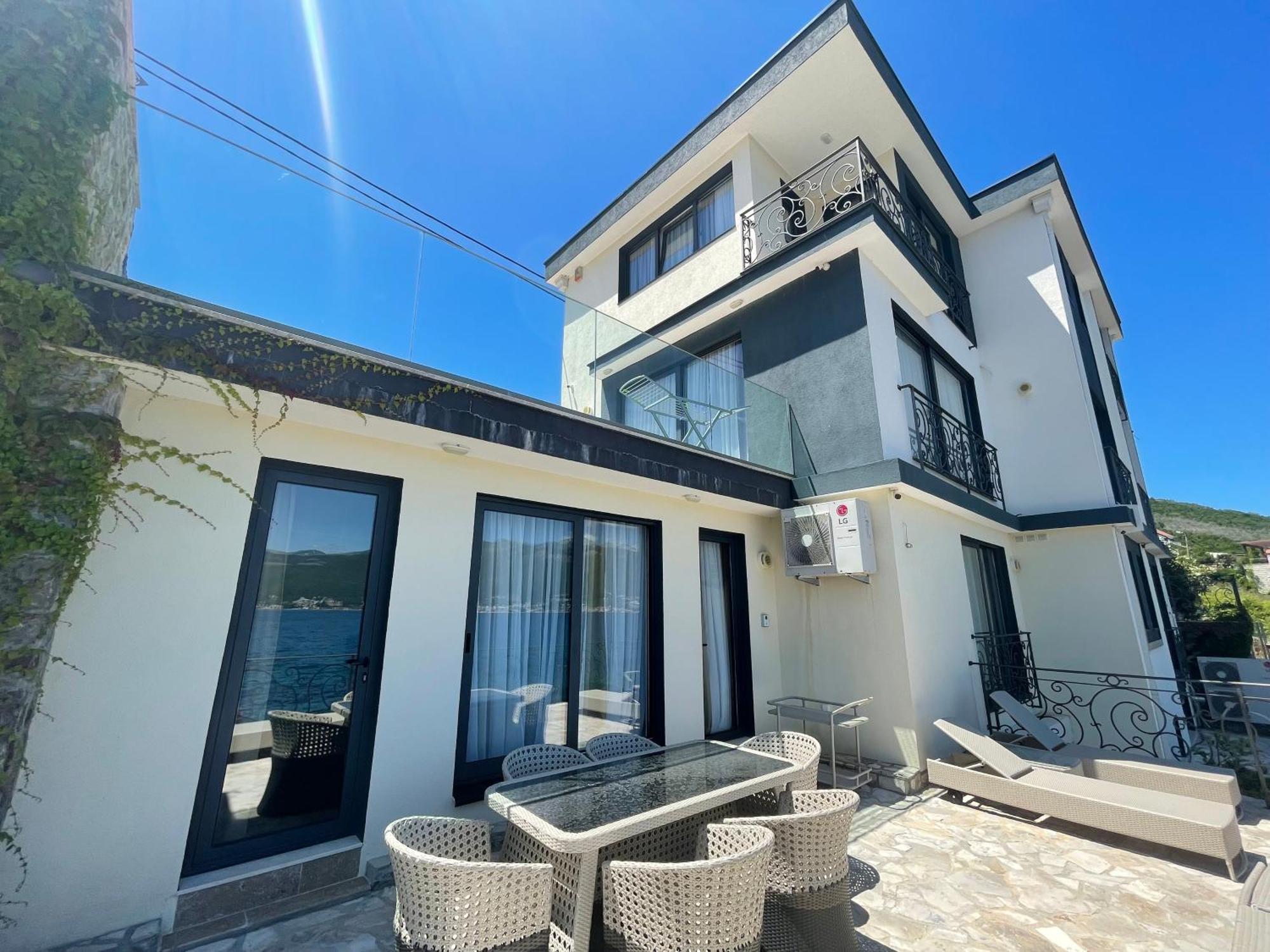 Beachfront Villa Pearl Of Adria Krasići 外观 照片